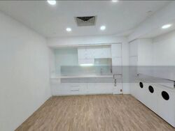 Alexandra Point (D5), Office #451883531
